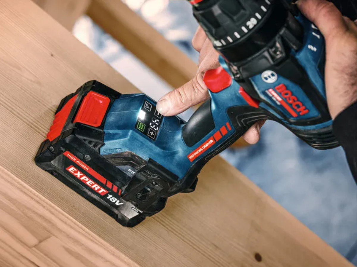 BOSCH EXPERT EXSB18V-150 - akumulatory i ładowarka w zestawie